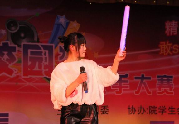 调整大小 优秀奖：张佳佳.jpg